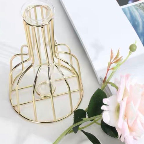 gold flower vase  | ゴールドフラワー花瓶